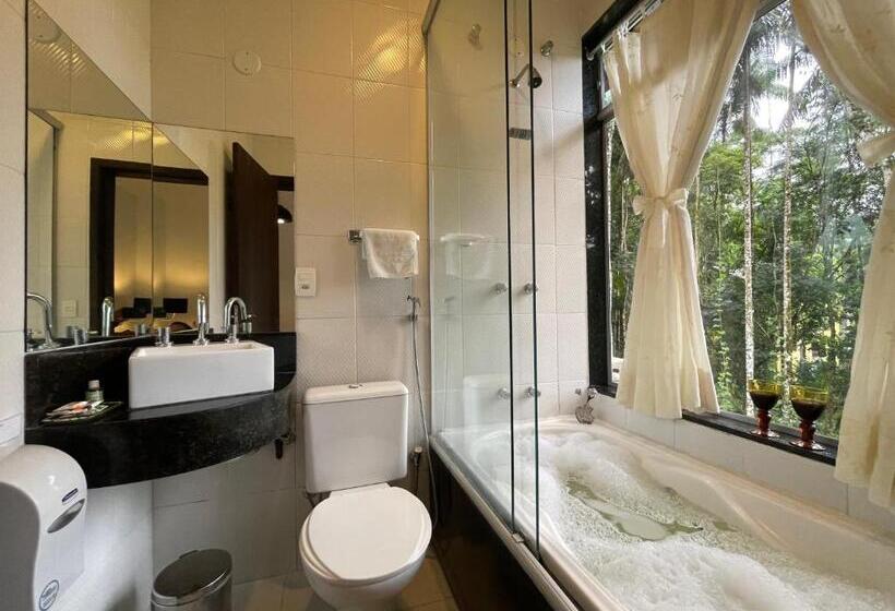 标准间带漩涡浴缸, Pousada 3 Bacias