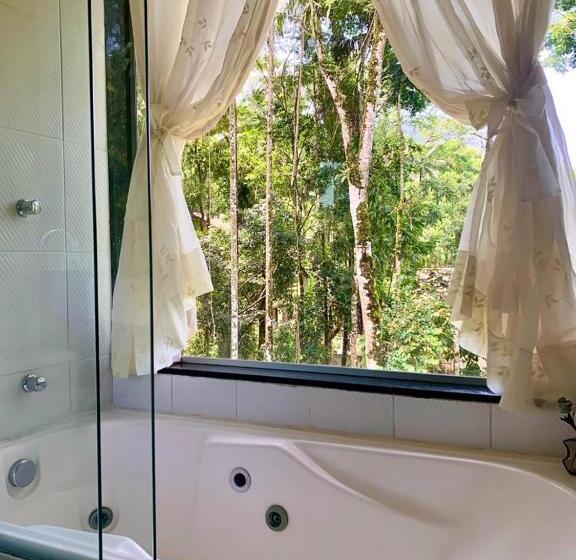 标准间带漩涡浴缸, Pousada 3 Bacias