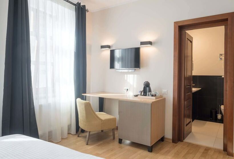 חדר סטנדרט, Antler