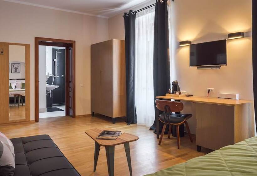 חדר סופריור, Antler