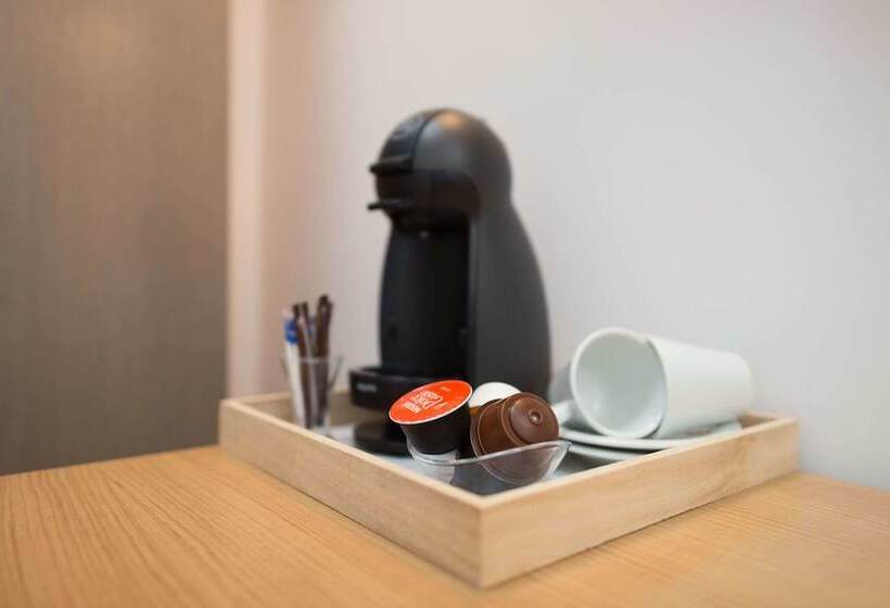 חדר סופריור, Antler