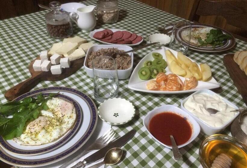 اتاق لوکس, Casa De Khasia