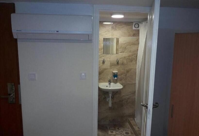 اتاق استاندارد, Deniz Guesthouse