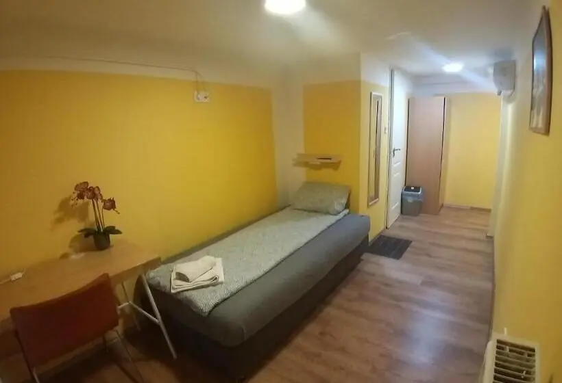 スタンダードシングルルーム, Deniz Guesthouse