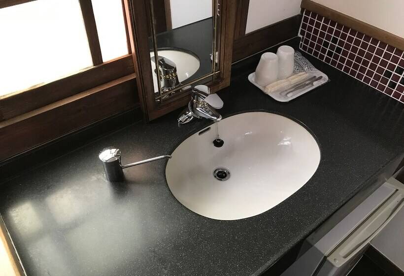 Семейный Номер, Kotohira Guest House En