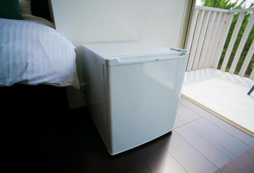 Студия Стандарт Вид на Море, なにもない幸せな島のリトリート宿 The Bonds