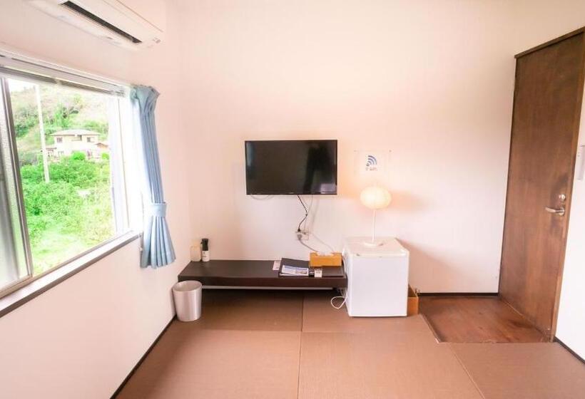 Номер Стандарт Трехместный, なにもない幸せな島のリトリート宿 The Bonds