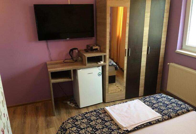 Номер Economy, Hostel Denisa