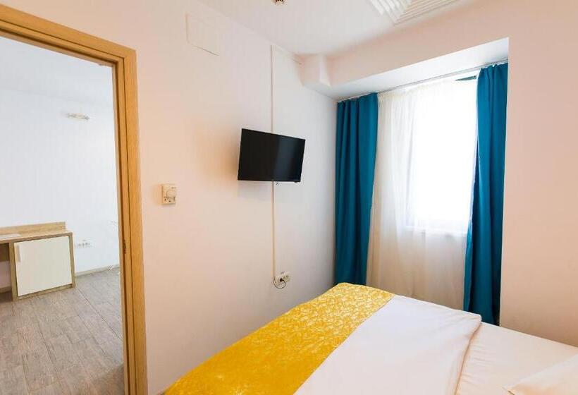 1 Sovrums Lägenhet Havsutsikt, Blumarine