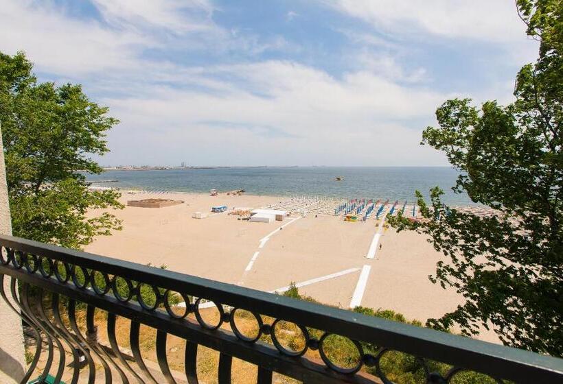 1 Sovrums Lägenhet Havsutsikt, Blumarine