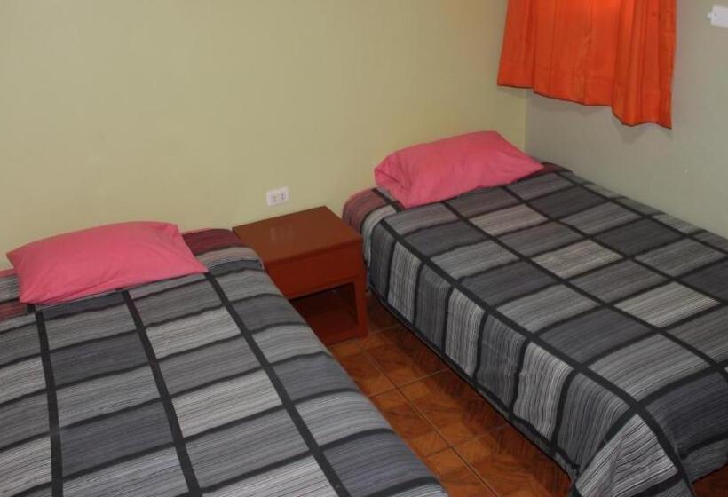 اتاق استاندارد, Hostal Aventura