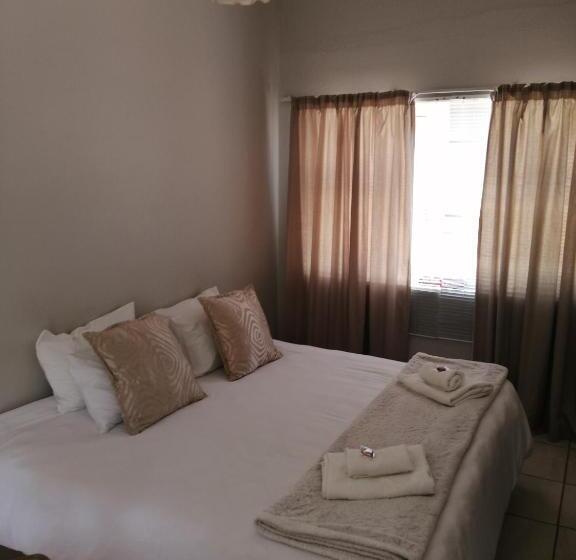 Апартаменты 1 Спальня, Swartberg Guest House