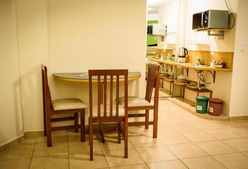 スタンダードトリプルルーム, Avemar Apart