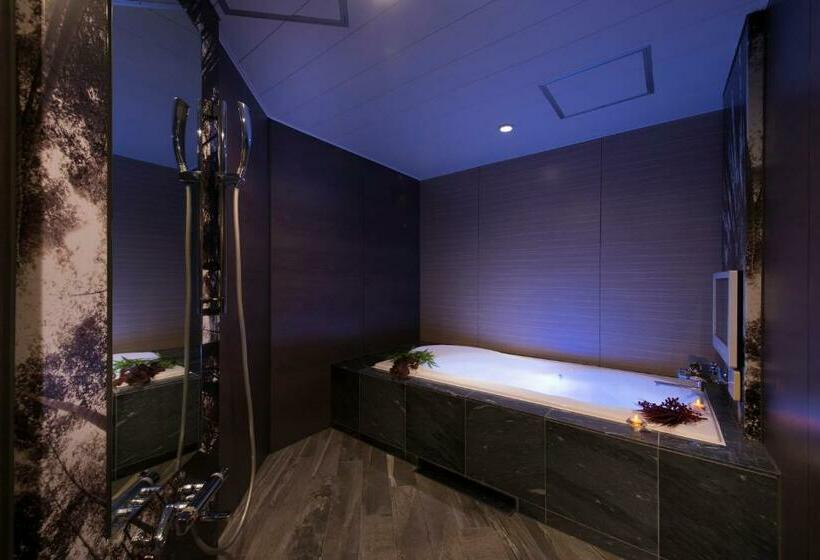 标准间, Zen Hakodate