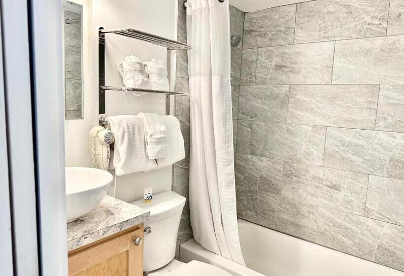 غرفة قياسية مطلّة علي البحر, Matecumbe Resort