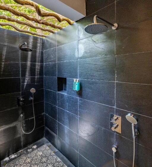 ویلای لوکس 1 خوابه, Sirena Bay Estate