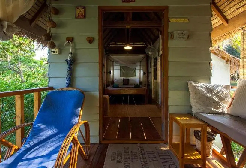 Standard bungalow river view, Retro Kampot Guesthouse