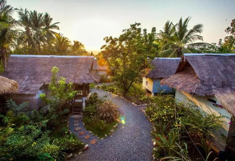 بنگله خانوادگی, Retro Kampot Guesthouse