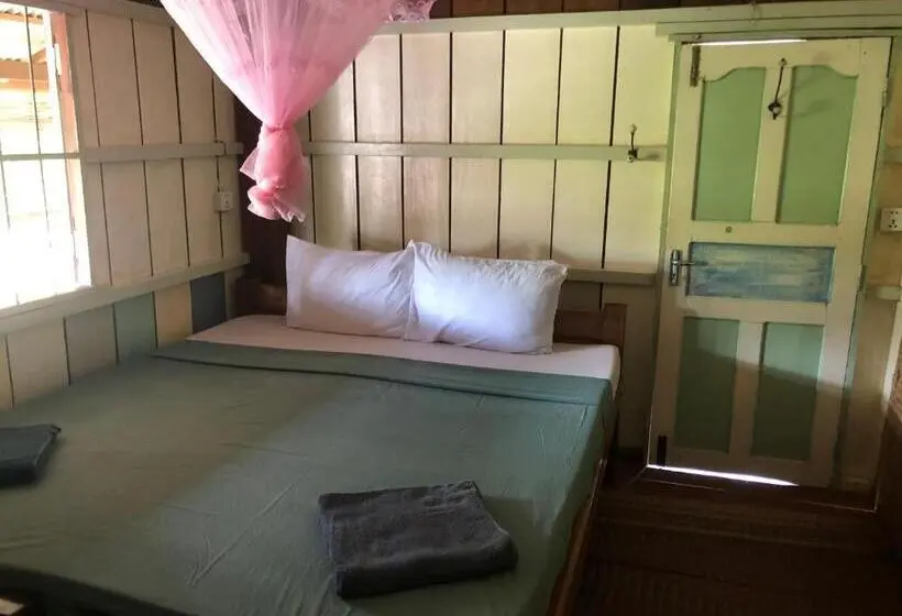 اتاق اکونومی, Retro Kampot Guesthouse