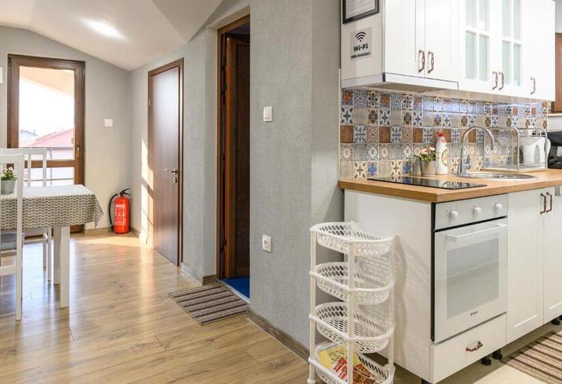 آپارتمان 2 خوابه, къща за гости мурите