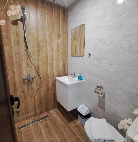 اتاق اکونومی, къща за гости мурите