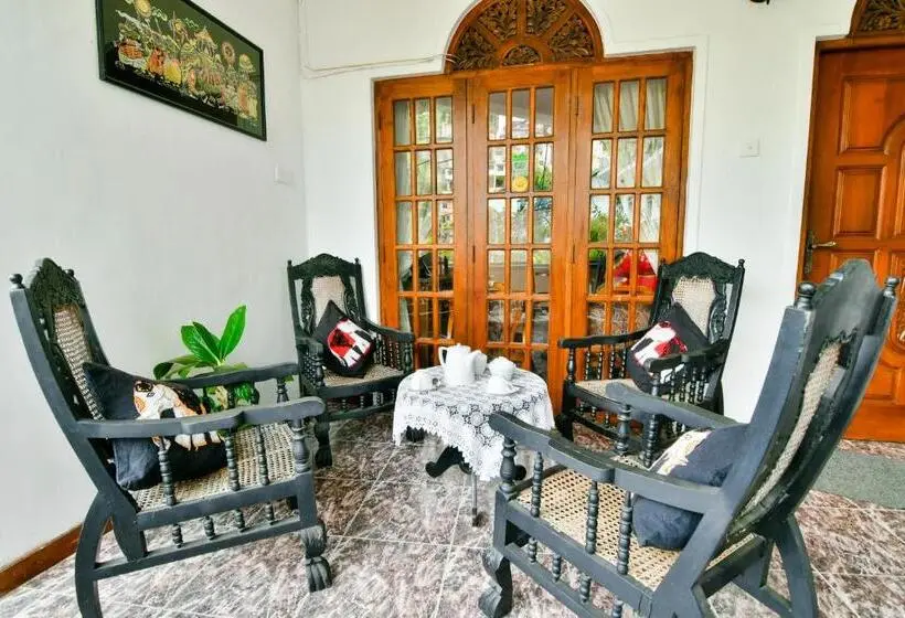 Quarto Deluxe com Sacada, Expeditor Kandy