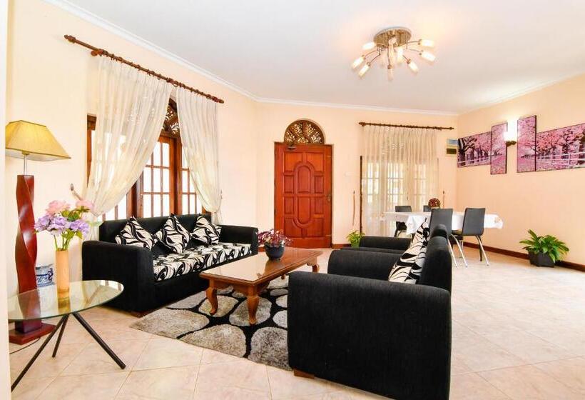 バルコニー付きデラックスルーム, Expeditor Kandy