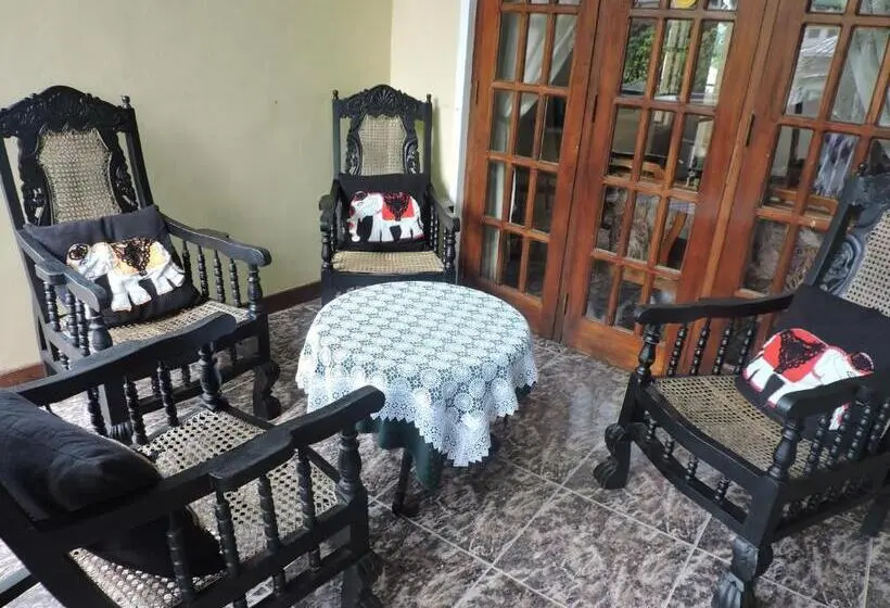 Quarto Deluxe Vista Jardim, Expeditor Kandy