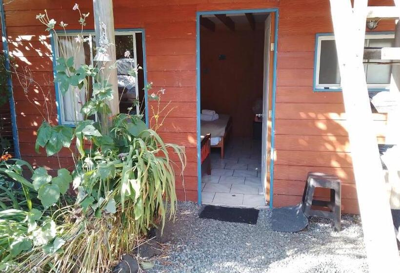 Номер Стандарт Трехместный, Volcano & Lake Family Hostel