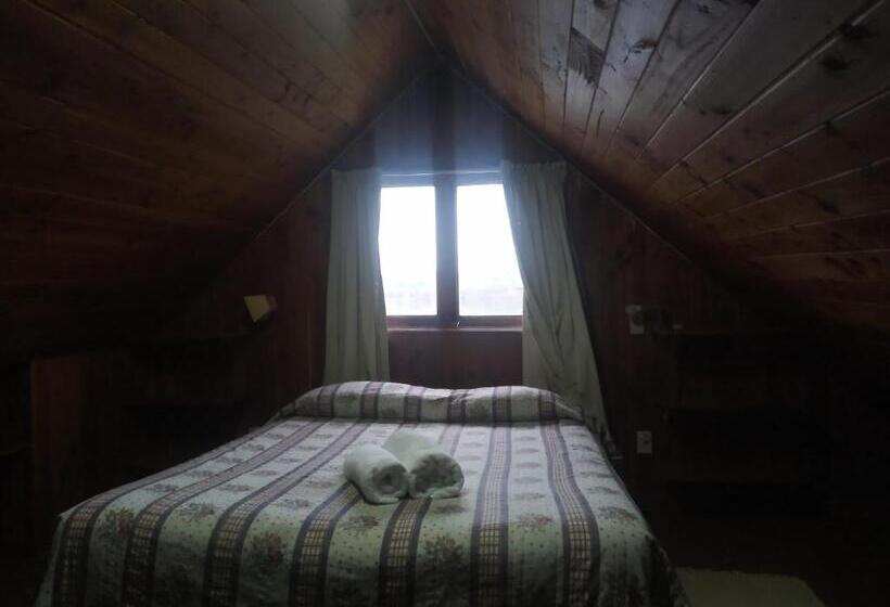 Номер Стандарт Вид на Озеро, Volcano & Lake Family Hostel