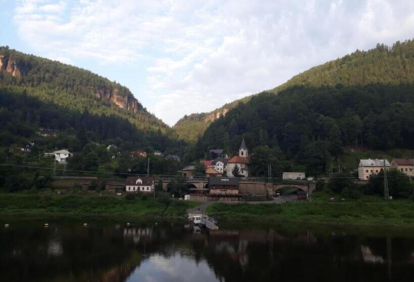 テラス付スタンダードルーム, Penzion Přívoz