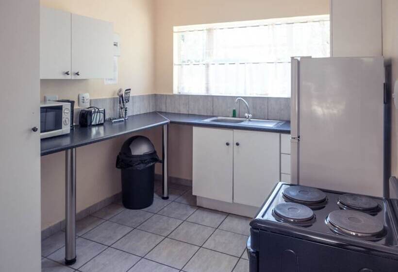 בקתת חדר, Hartbeespoort Holiday Resort