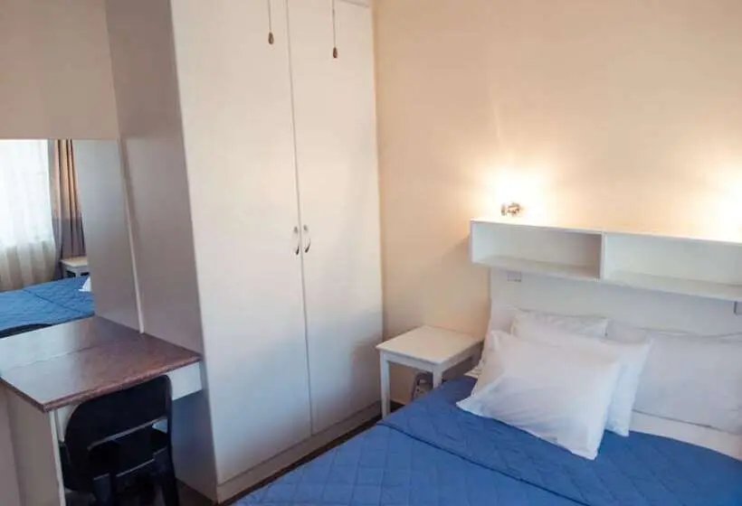 کلبه ییلاقی, Hartbeespoort Holiday Resort