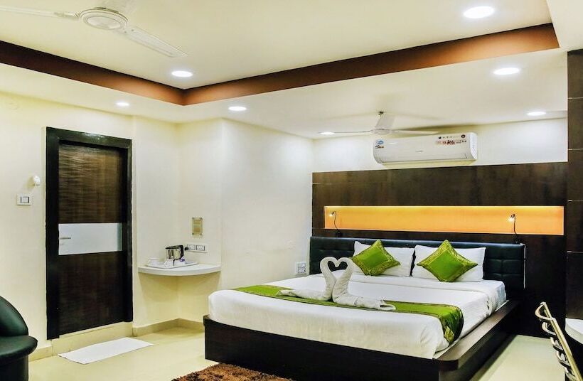 Camera Deluxe, Treebo Trend Citi Inn