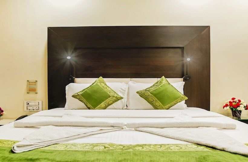 Camera Deluxe, Treebo Trend Citi Inn