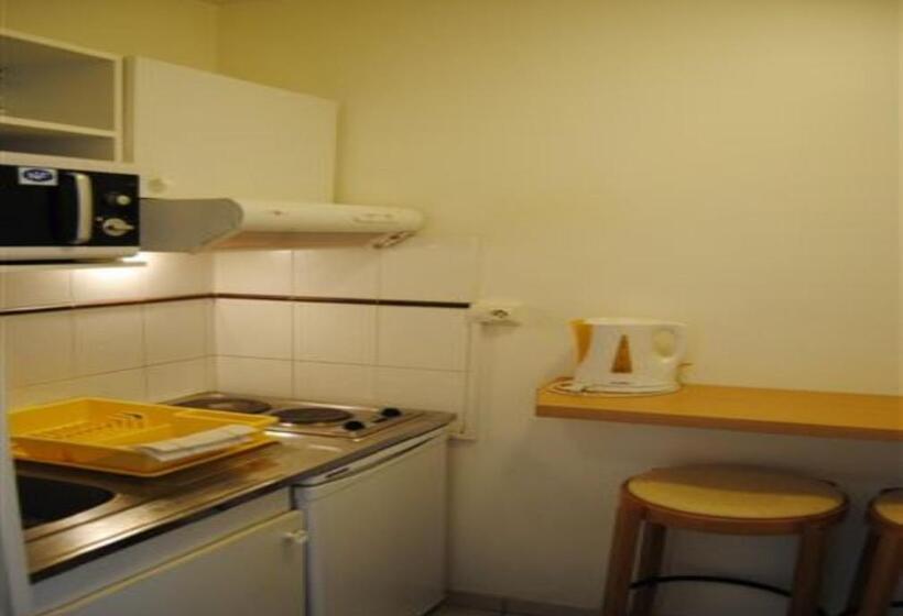 スタンダードスタジオ, Résidence Du Grand Hôtel