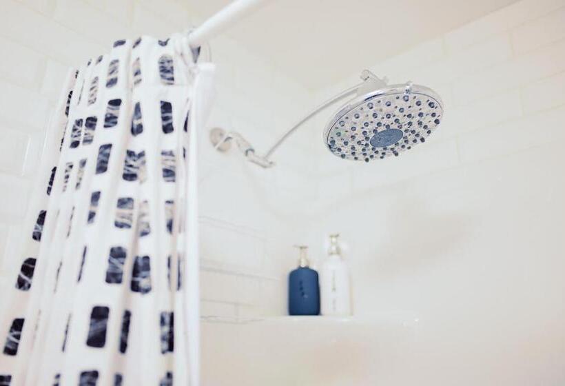 غرفة قياسية سرير كينج, Edison S Inn And The Perth County Inn   2 Beautiful Boutique Inns On The Same Block