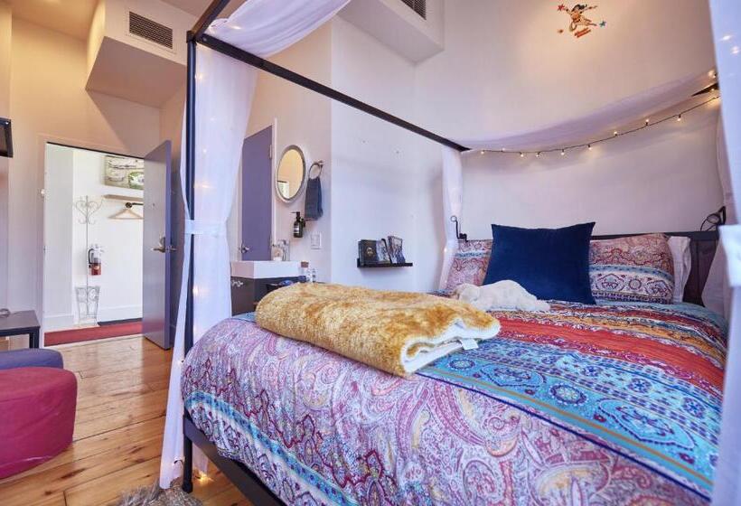 スタンダード４人部屋, Edison S Inn And The Perth County Inn   2 Beautiful Boutique Inns On The Same Block