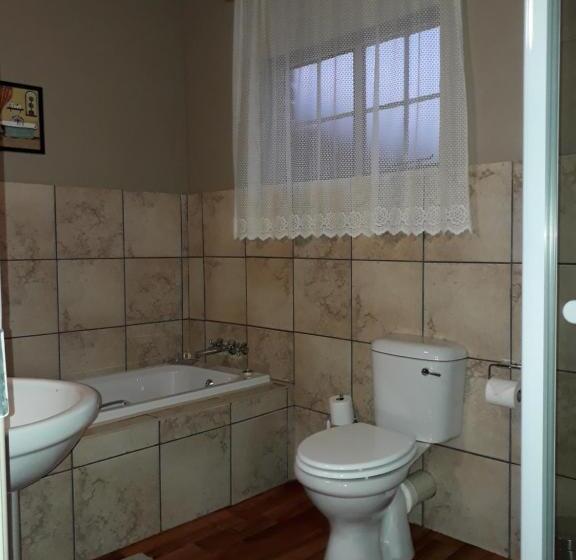 一居室别墅, Charilo