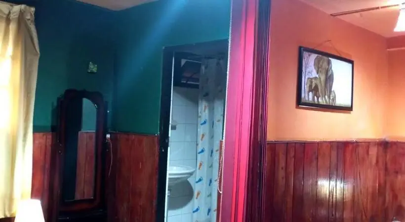 Economy-huone, Cool Land Hot Hut Rooms & Restaurant