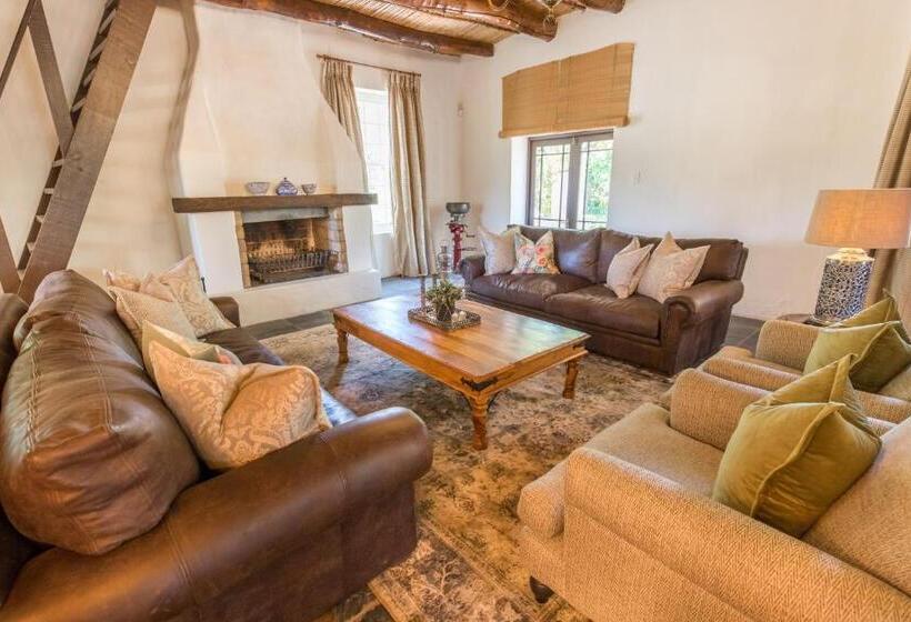 침실 3개 주택, Klein Nektar Wine & Olive Estate