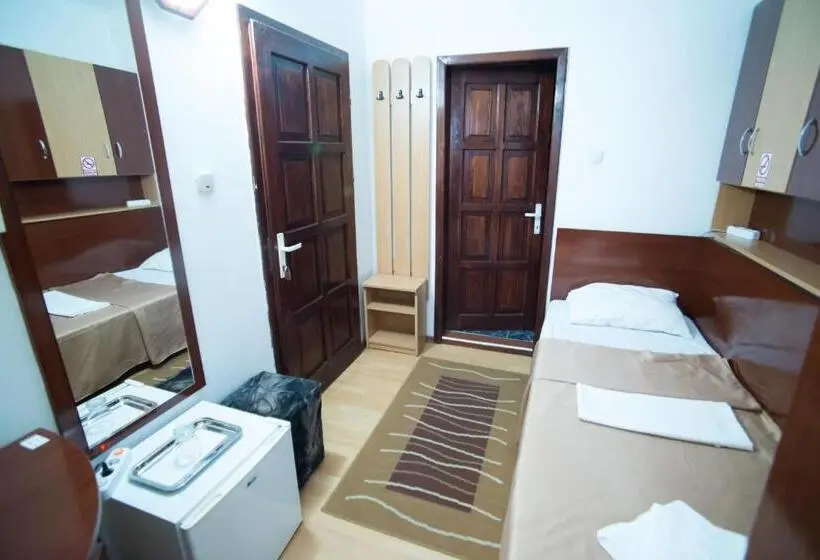 اتاق استاندارد یک نفره, Pensiunea Melisa