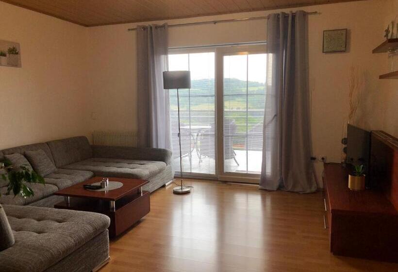 带3个卧室的公寓, Penzion Obora