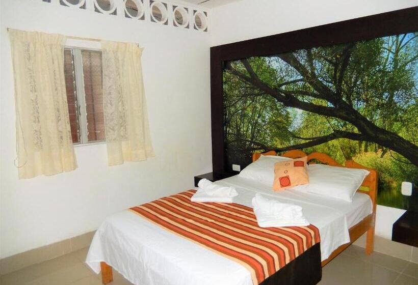 اتاق سوپریور, Hospedaje Neydita