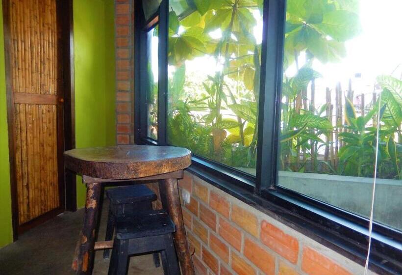 اتاق استاندارد با چشمانداز باغ, Hospedaje Neydita