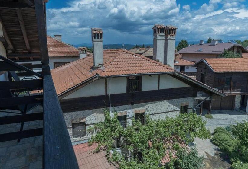 패밀리 스위트, Kadiyata Guest House