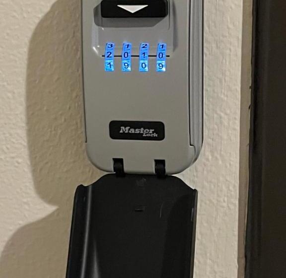 استودیو استاندارد با بالکن, Xanthis Hostel Nicosia City Centre