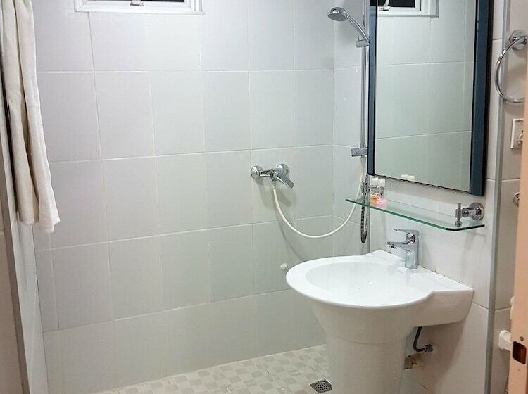 غرفة ديلوكس مطلّة علي البحر, Express Inn At Hulhumale