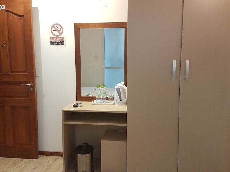 غرفة ديلوكس مطلّة علي البحر, Express Inn At Hulhumale