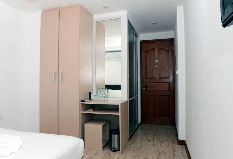 غرفة ديلوكس ثلاثية, Express Inn At Hulhumale